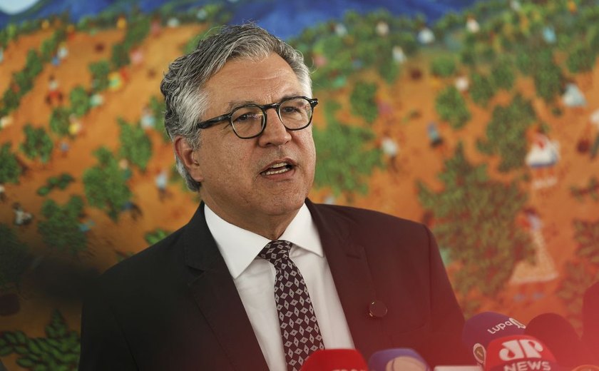 Padilha: crescimento econômico sustentável demanda reforma tributária