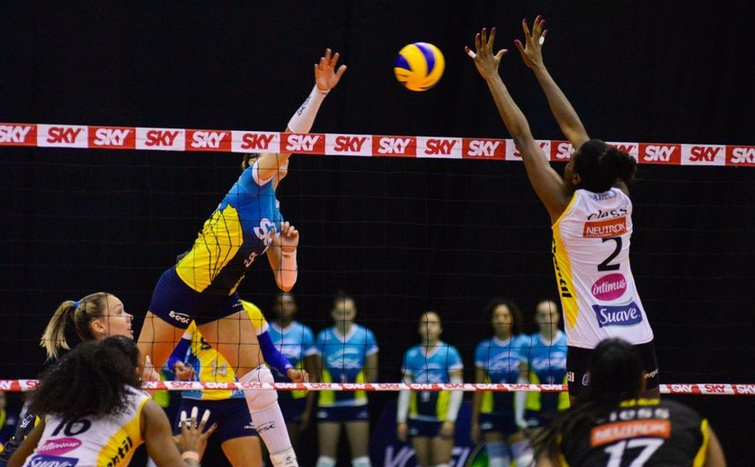 Praia Clube arrasa Sesc-RJ na 2ª final, vence Super Set e fatura sua 1ª Superliga