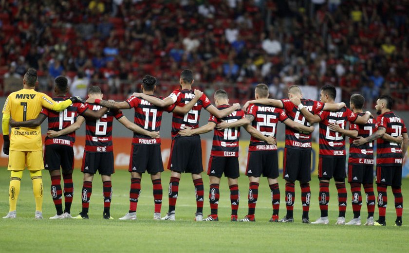 Em clássico maluco, Vasco e Flamengo empatam em Brasília e seguem pressionados