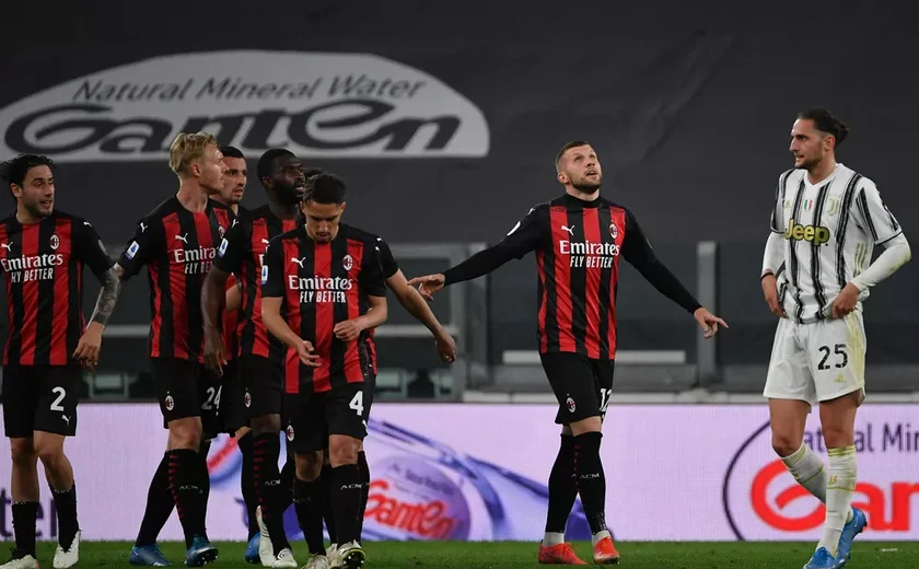 Milan encerra jejum diante da Fiorentina e Camarda é mais jovem a atuar no Italiano com 15 anos