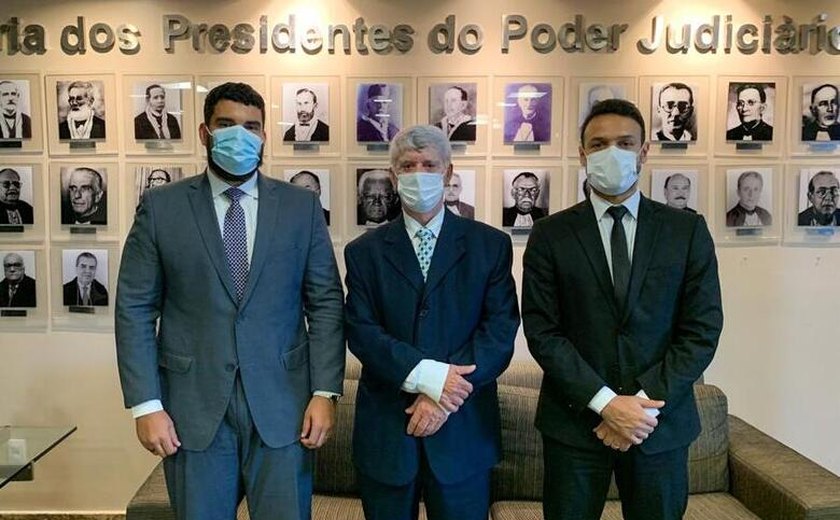 Secretário de Governo de Maceió visita presidente do Tribunal de Justiça