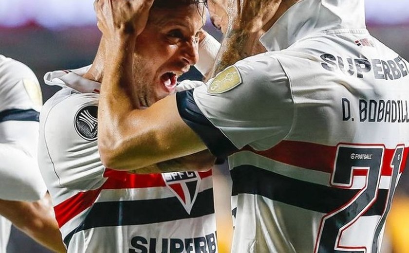 São Paulo se anima com empate na Libertadores, mas má fase de craques preocupa