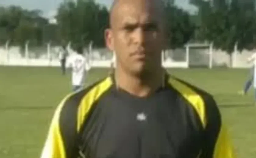 Goleiro de futebol amador morre após queda de motocicleta no Sertão de Alagoas