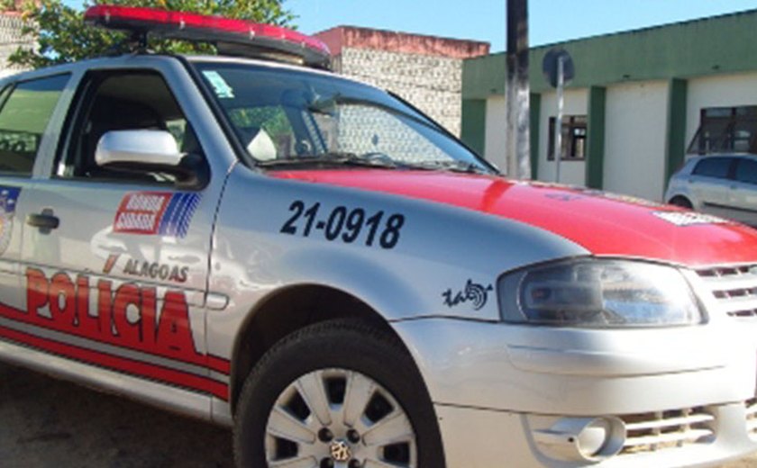 PM apreende drogas e arma de fogo em Rio Largo