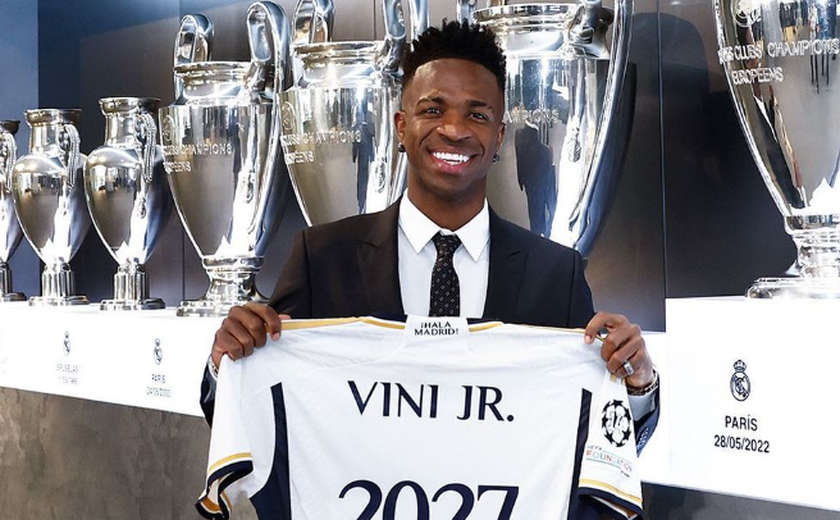Real Madrid anuncia renovação de contrato com Vinícius Júnior até 2027
