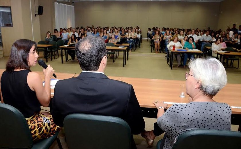 Encontro em Arapiraca avalia planos municipais de Educação do Agreste e Sertão