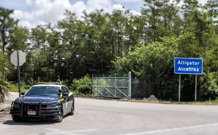 Italianos detidos em Alligator Alcatraz são transferidos