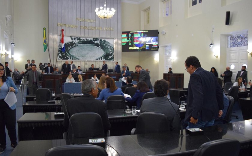 Deputados debatem parecer sobre veto ao projeto de rateio do Fundeb