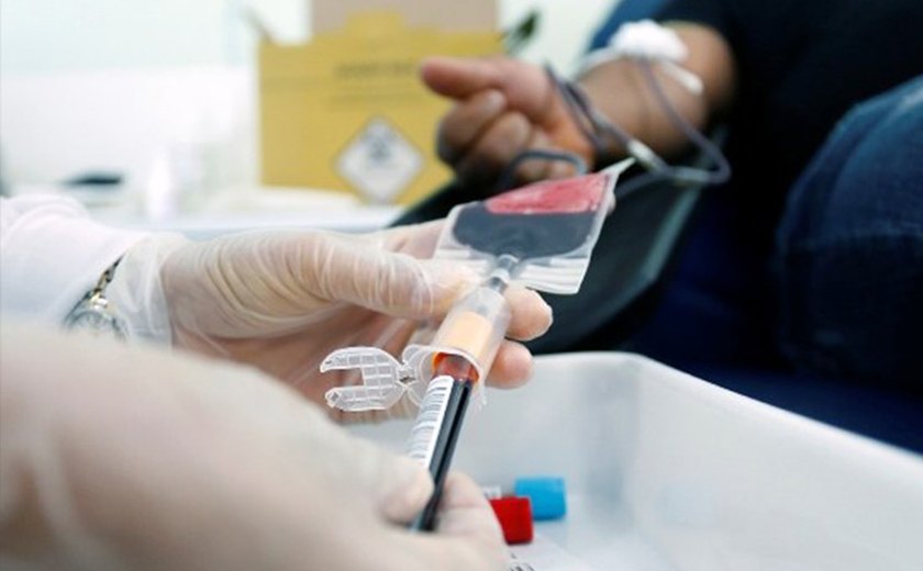 Hemoal convoca doadores para aumentar estoque de sangue no feriadão do Réveillon
