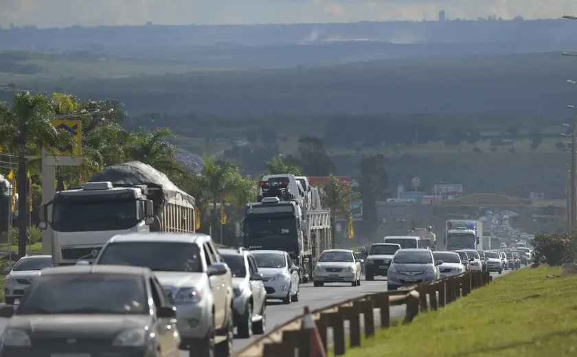 Rodovias que dão acesso ao litoral de SP realizam interdições para obras; veja trechos