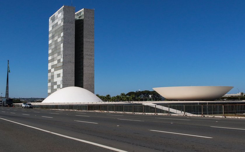 Discursos pró-armas dominam debate sobre questão no Congresso Nacional