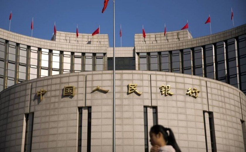 China eleva taxa de empréstimo de médio prazo em 5 pontos-base, a 3,30%