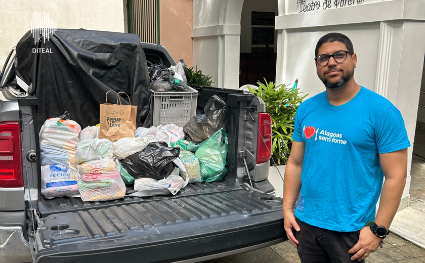 Diretoria de Teatros de Alagoas doa 160kg de alimentos ao programa Alagoas Sem Fome