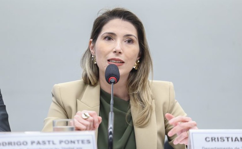 Especialistas criticam projeto de lei e defendem modelo flexível de regulação para inteligência artificial