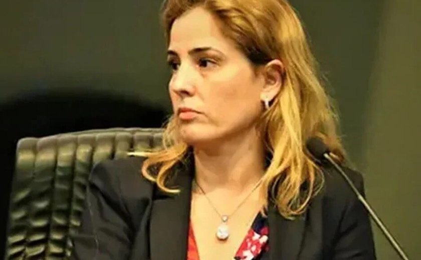 Quem é Gabriela Hardt, ex-juíza da Lava-Jato afastada pelo CNJ
