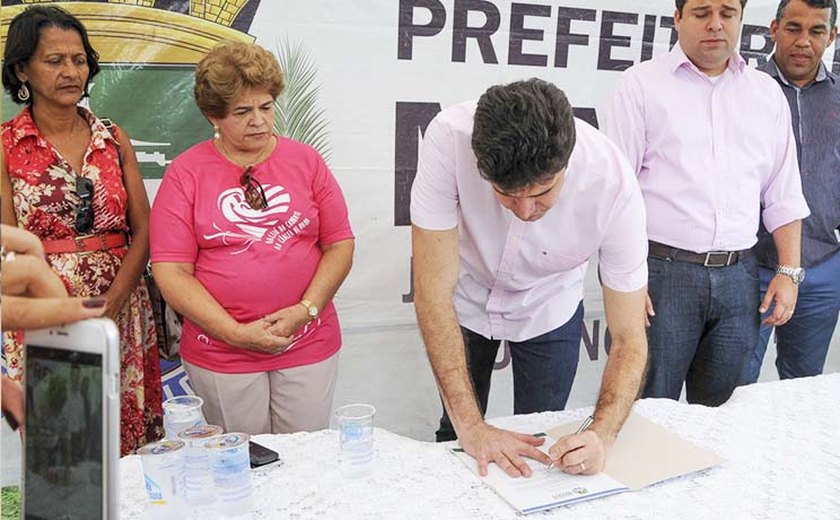 Maceió: Prefeito Rui Palmeira autoriza reforma de escolas da rede municipal