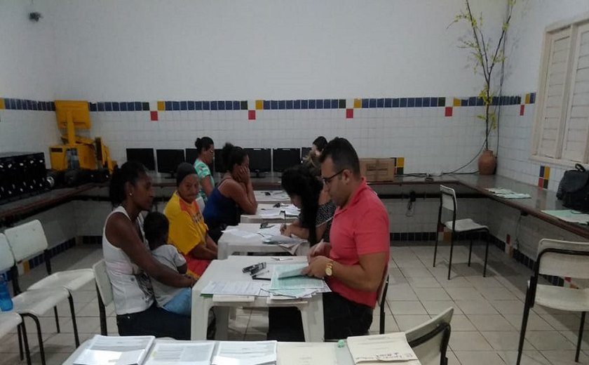 Recadastramento do Bolsa Família é realizado em comunidade quilombola do Carrasco