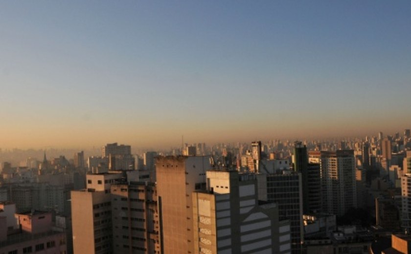Tempo seco deve predominar na maior parte do Brasil, diz alerta do Inmet; veja onde