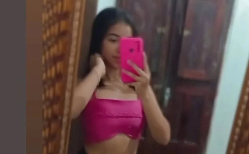 Casal morre em acidente de moto em São Sebastião; um jovem fica gravemente ferido
