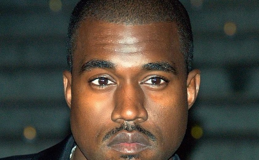 Kanye West vende casa em Malibu por R$ 257 milhões, mas sem janelas, portas ou encanamento. Compraria?