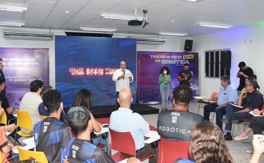 Lyra afirma que equipes de Robótica orgulham o Sesi e Alagoas