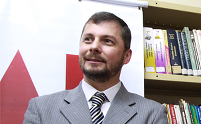 Caio Augusto lança candidatura à presidência da OAB-SP; D'Urso tenta Conselho Federal
