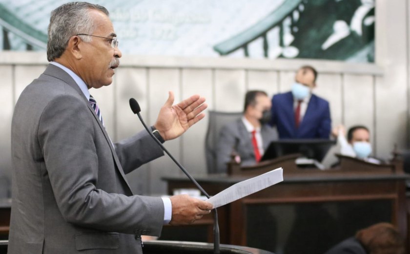 Tarcizo Freire destaca vantagens do ciclismo e solicita melhoria na malha cicloviária do Estado