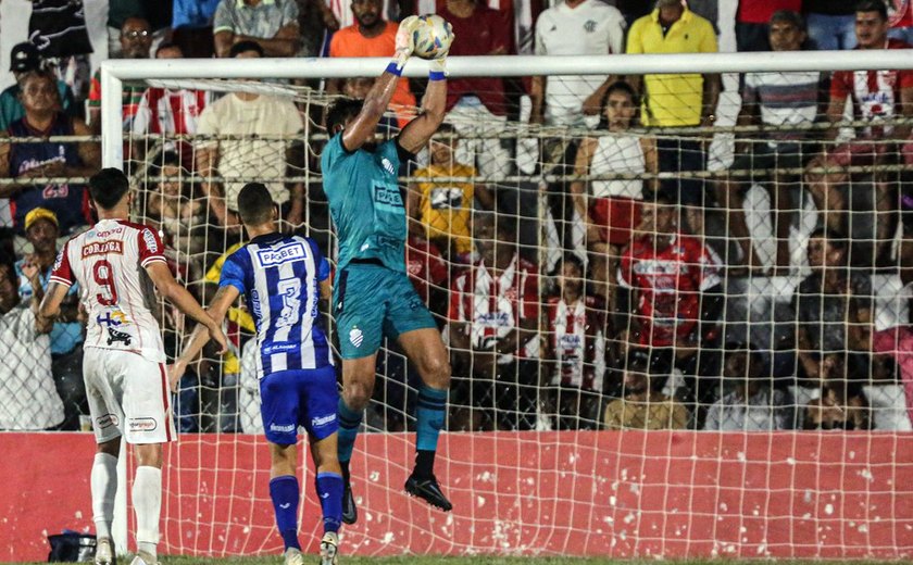 Penedense conquista vitória de virada sobre o CSA mantendo a liderança