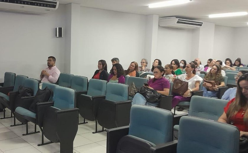 Saúde promove encontro de profissionais de psicologia para discutir experiências exitosas