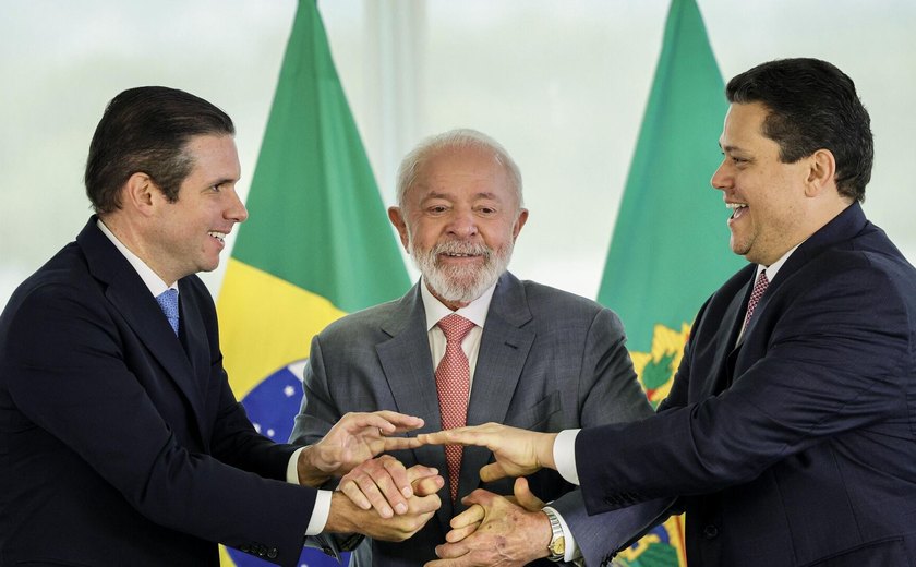 Governo federal libera R$ 2,2 bilhões em emendas Pix em meio a discussão de anistia no Congresso