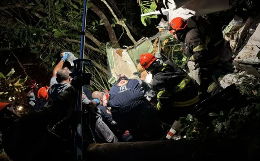 Aeronave cai em aldeia indígena de SP; uma pessoa morreu no local