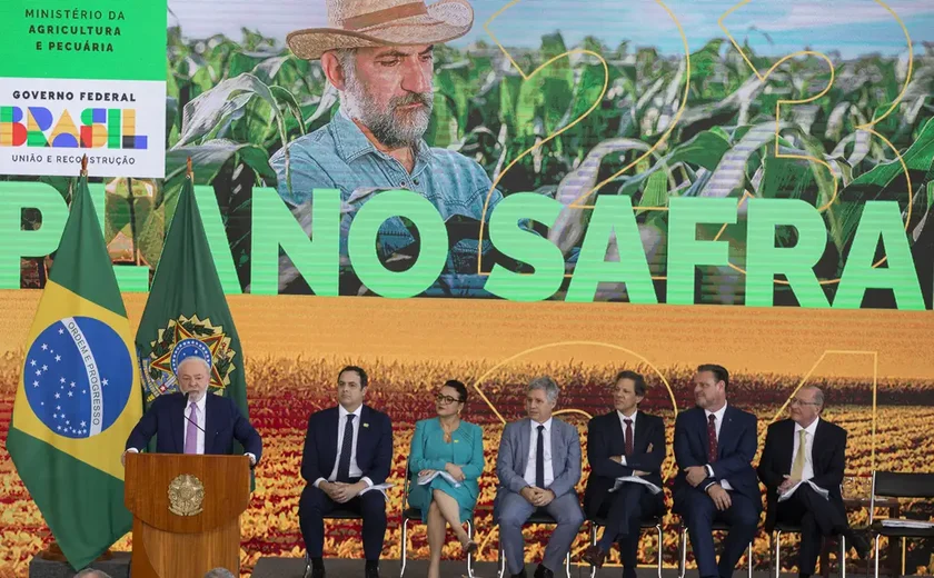 Lula lança Plano Safra para agricultura empresarial e familiar