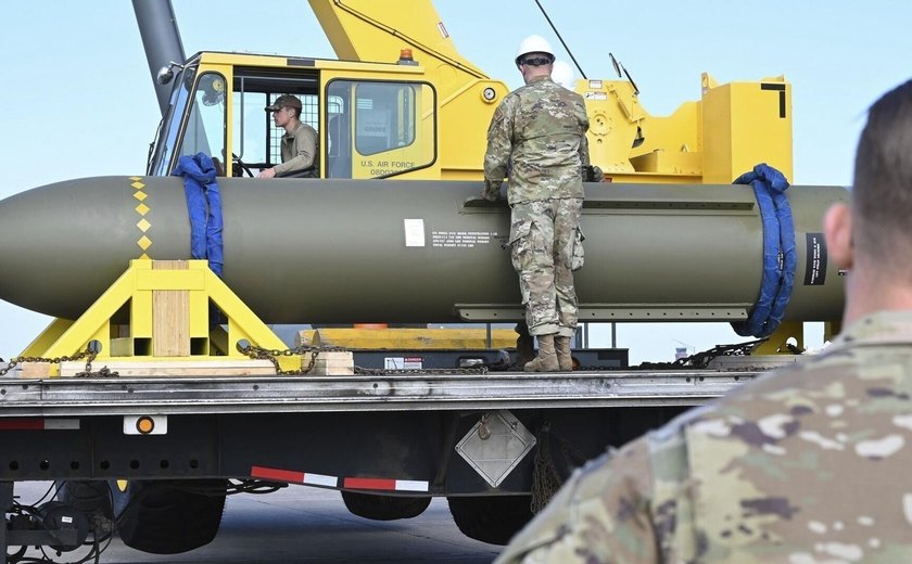 Bombardeio furtivo dos EUA ao Irã foi mantido em sigilo até o último segundo, diz mídia