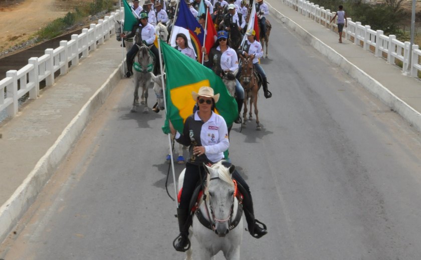 Cavalgada faz mesmo caminho espiritual de Manoel André há 15 anos