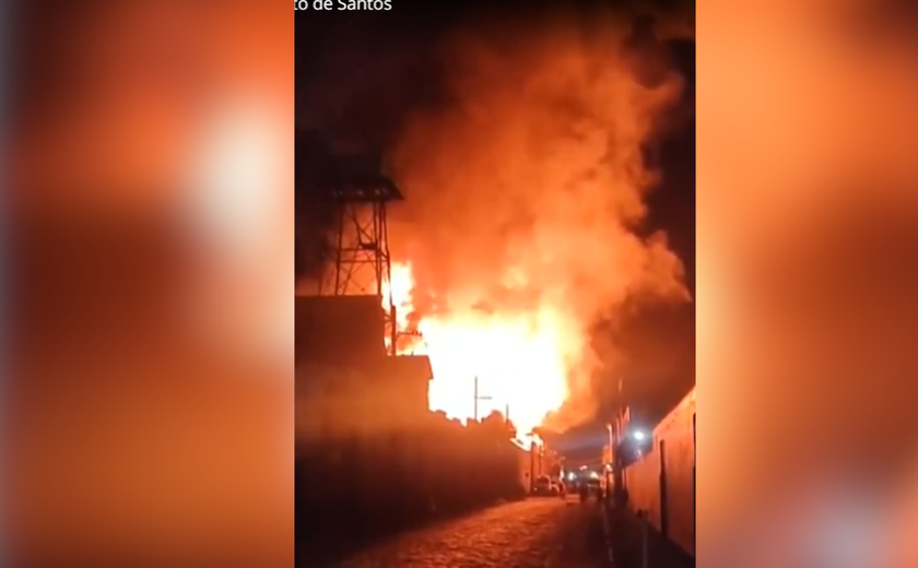 Incêndio atinge prédio comercial na região da Santa Cecília, centro de SP