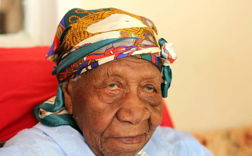 Jamaicana Violet Brown, de 117 anos, se torna a pessoa mais velha do mundo