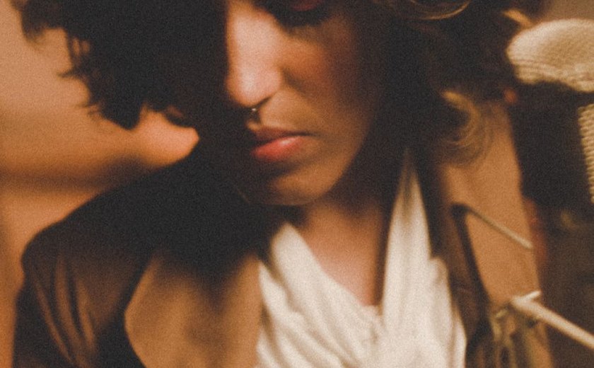 Cantora LoreB leva “Sessão Matiz” às plataformas de música