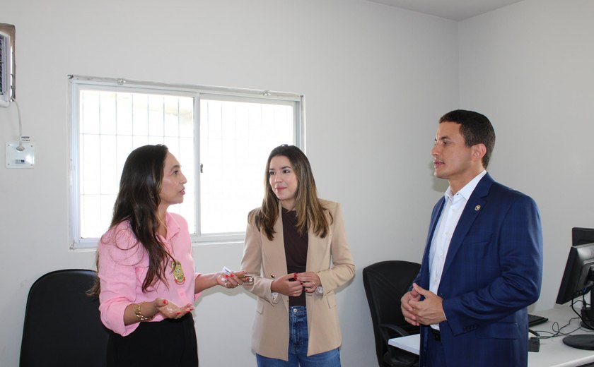 Delegado-Geral e secretária do Turismo visitam nova sede da Delegacia de Proteção ao Turista na Jatiúca