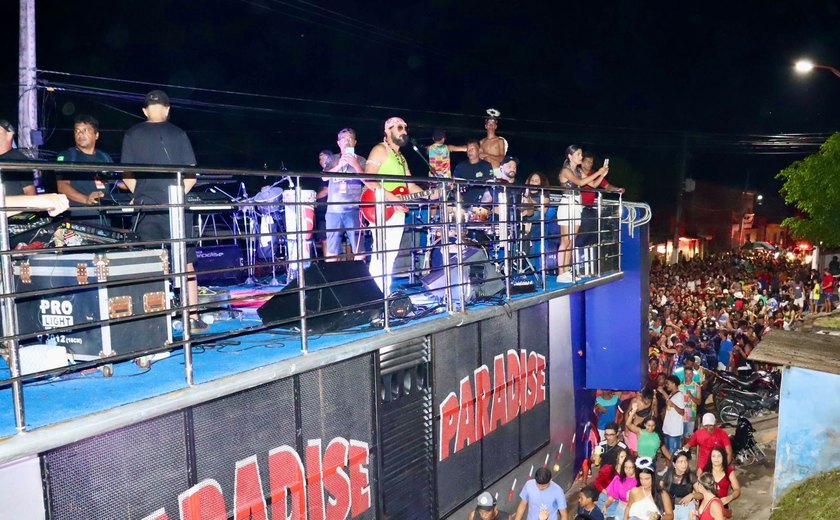 Prefeitura encerra programação com grande arrastão e shows das bandas Nairê e Seeway