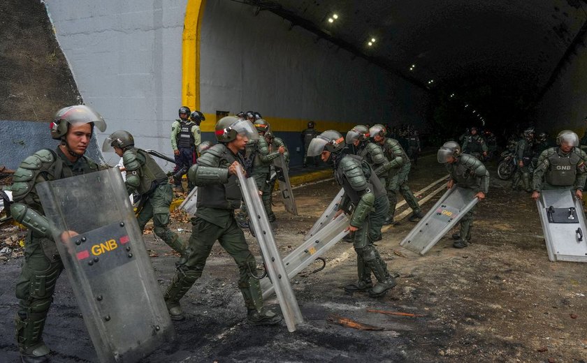 Atos na Venezuela têm 749 presos, 48 policias feridos e um morto