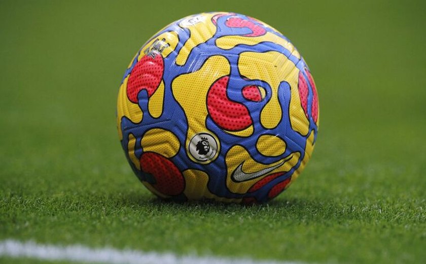 Campeonato Inglês manterá rodadas festivas em meio a surto de covid-19
