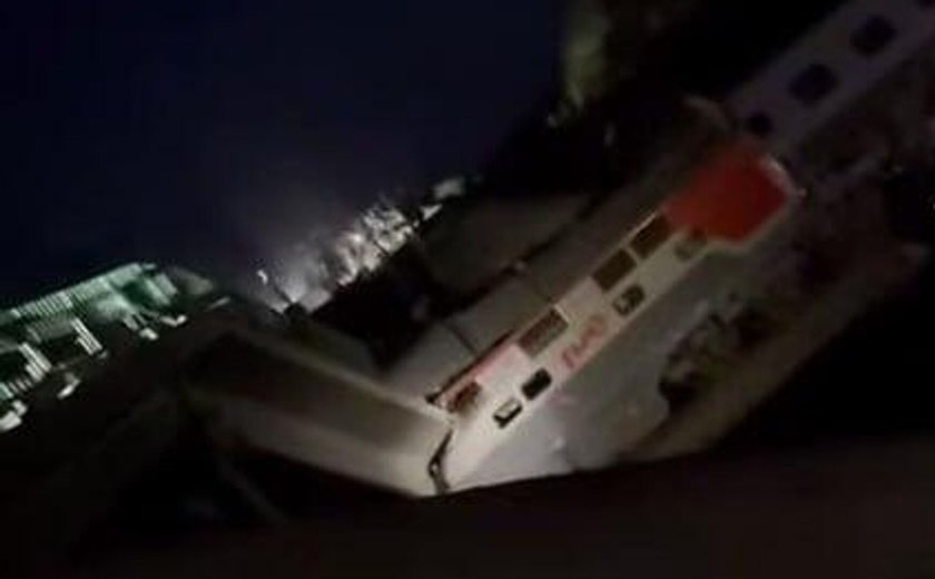 'Interferência ilegal' causa queda de ponte em Bryansk e acidente com um trem de passageiros