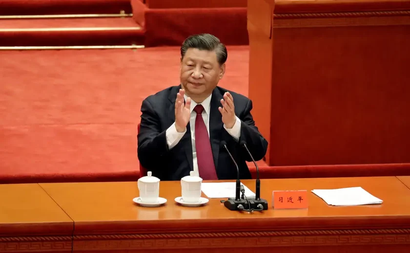 Presidente da China defende fortalecer o desenvolvimento de IA e ampliar independência no setor