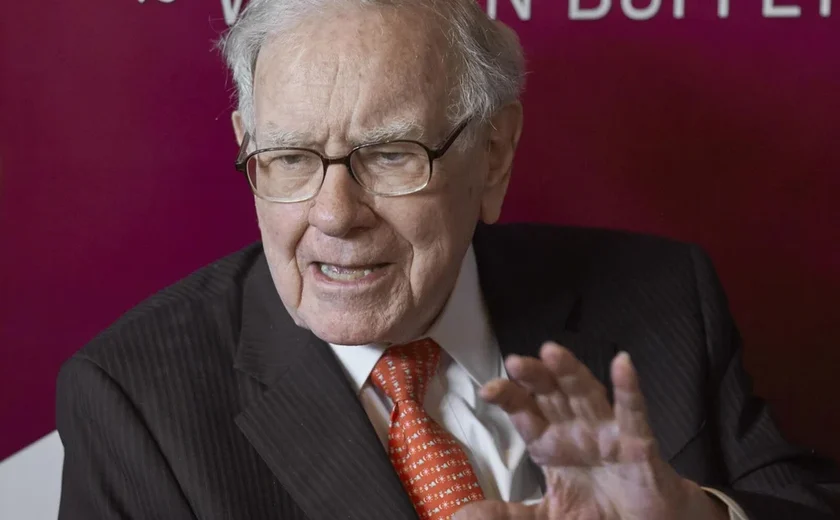 Buffett diz que EUA não deveriam usar comércio como arma da forma que Trump fez com tarifas