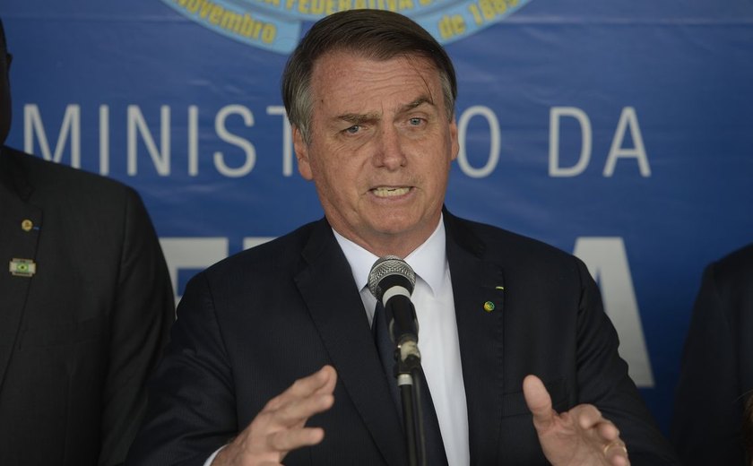 Bolsonaro diz que sua situação partidária depende do TSE