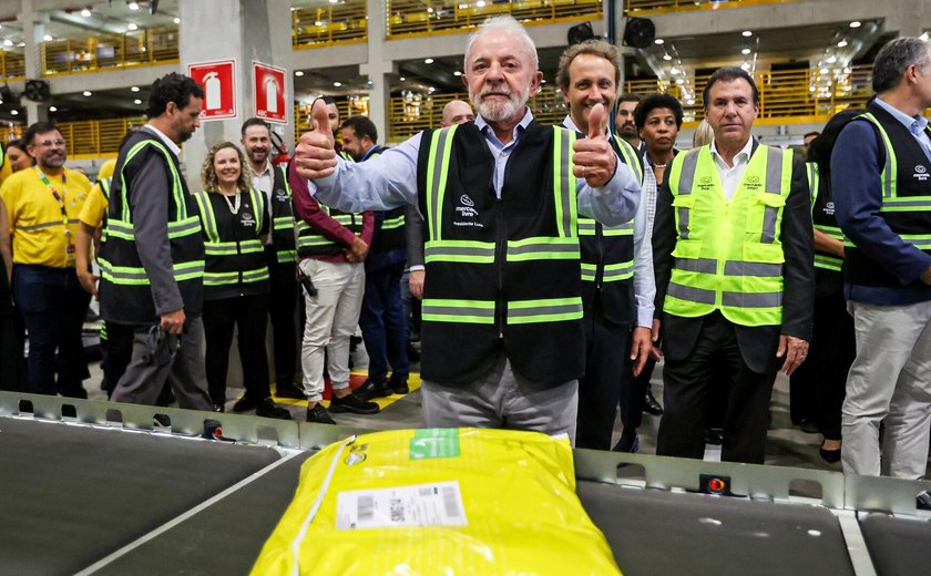 Lula diz que Brasil está preparado para turbulências econômicas em meio à guerra de tarifas de Trump