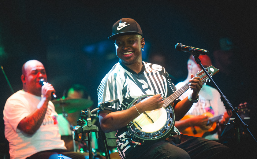 Thiaguinho lança audiovisual de 'Banjo e Boné'