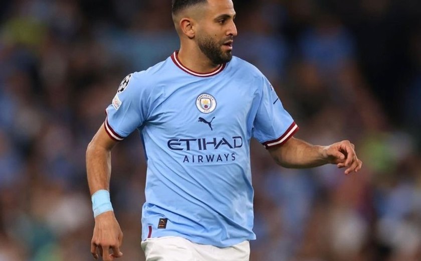 Mahrez se despede do Manchester City e é anunciado pelo Al Ahli, da Arábia Saudita
