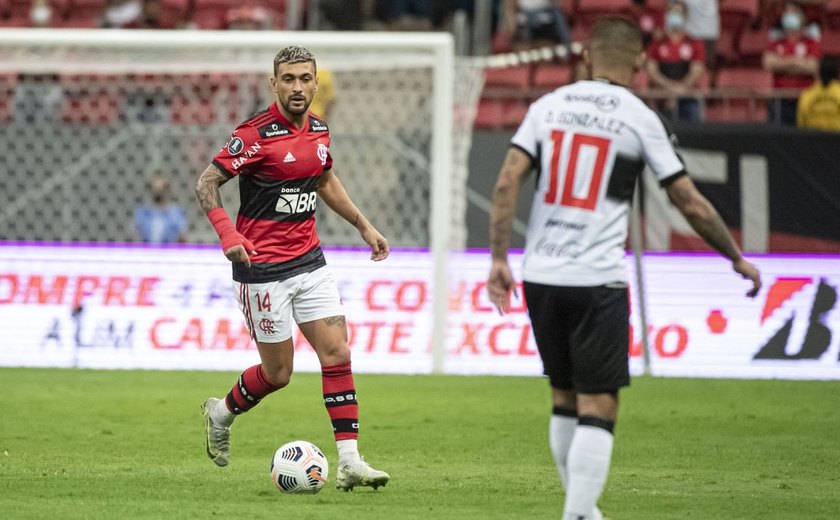 Flamengo recebe Olimpia no Maracanã pelas oitavas da Libertadores