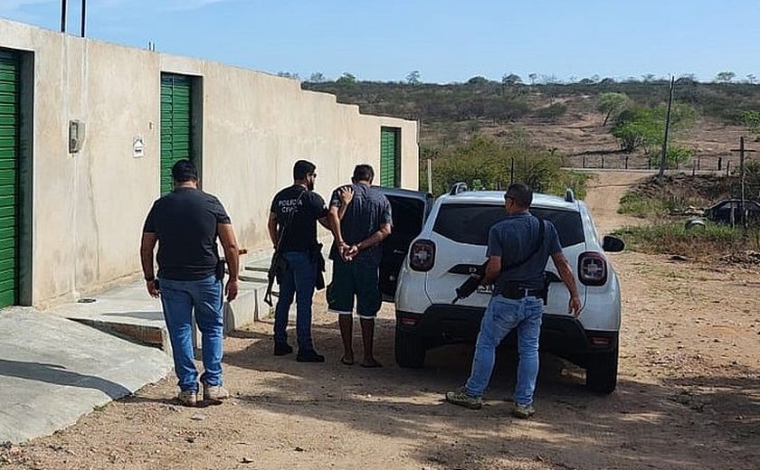 Foragido por feminicídio é preso em Piranhas mais de dez anos depois de crime